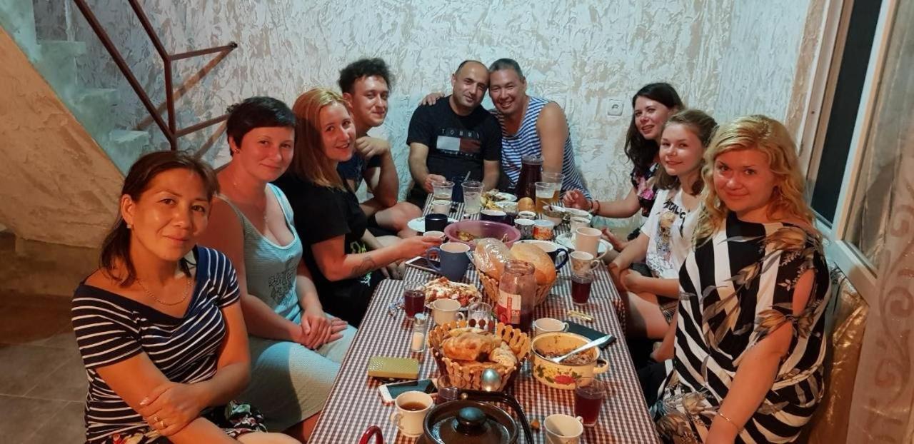كوبوليتي Guesthouse Gia المظهر الخارجي الصورة